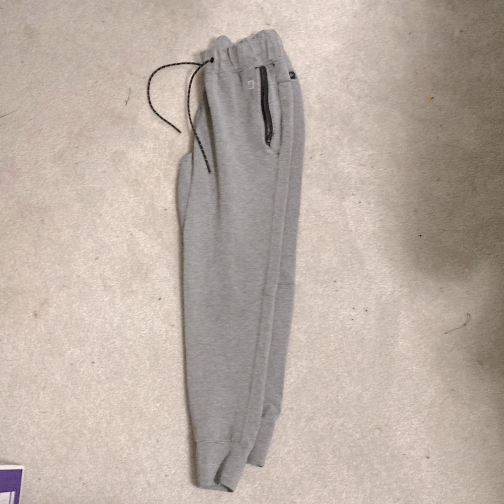 Tailgate grey sweats